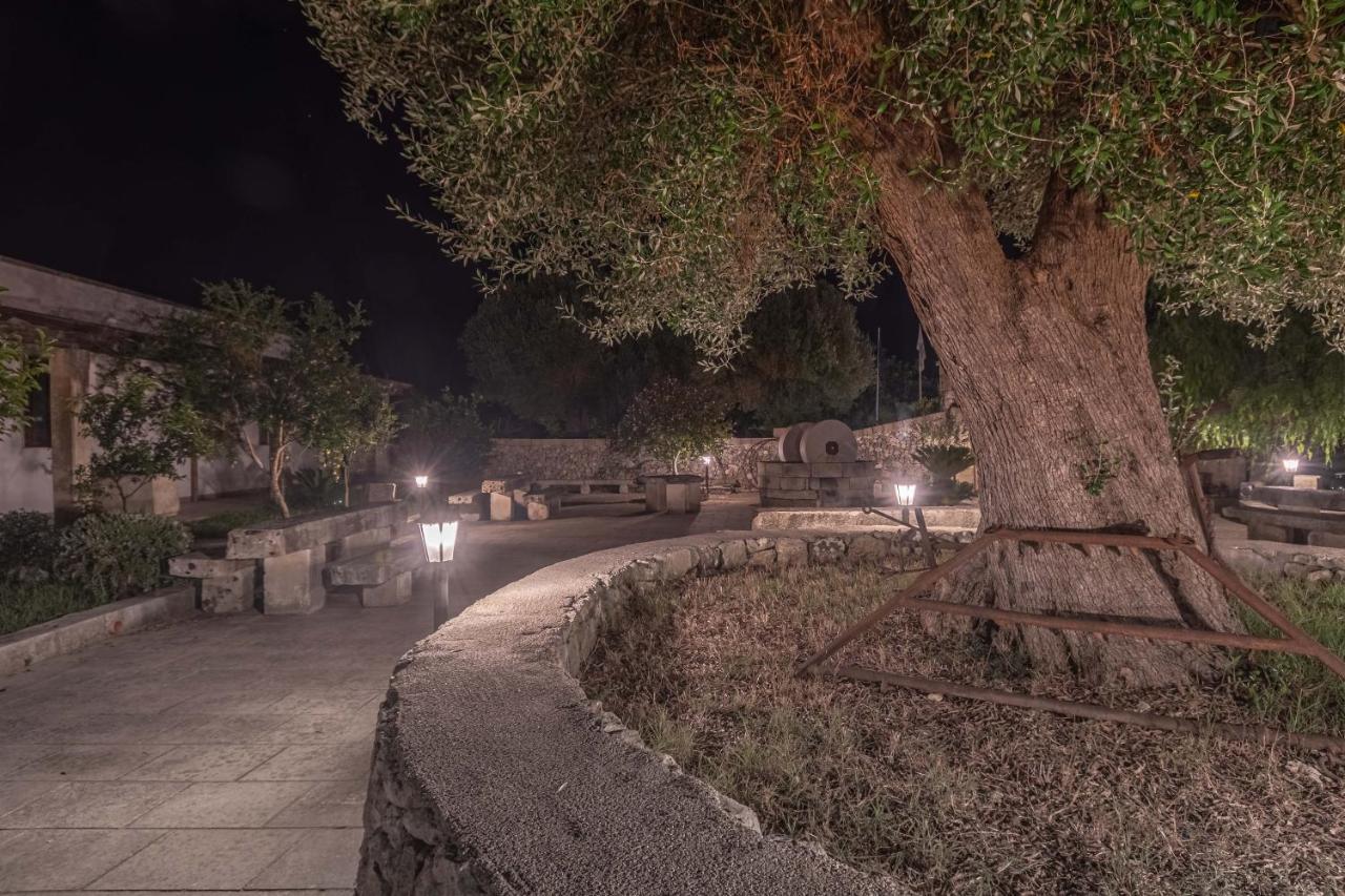 Masseria Cinti Bagnolo del Salento Luaran gambar