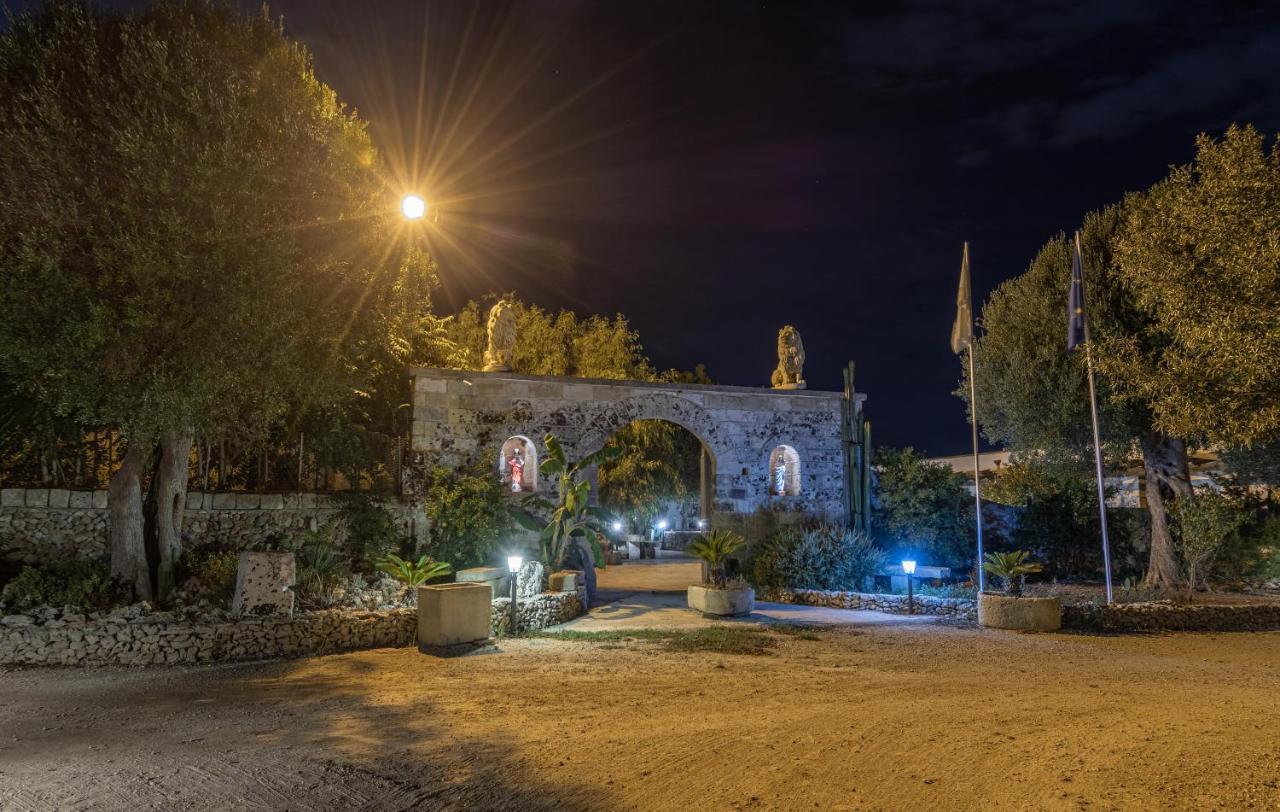 Masseria Cinti Bagnolo del Salento Luaran gambar